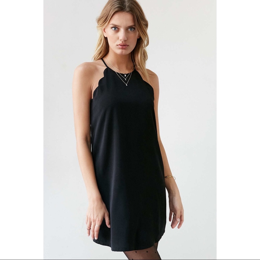 Love Tree Black Scallop Dress